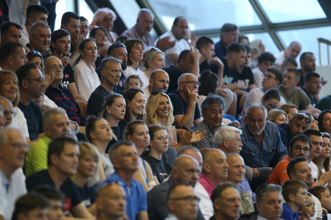 Split: Jadran i Jug susreli se u prpvoj utakmici doigravanja za prvaka Hrvatske