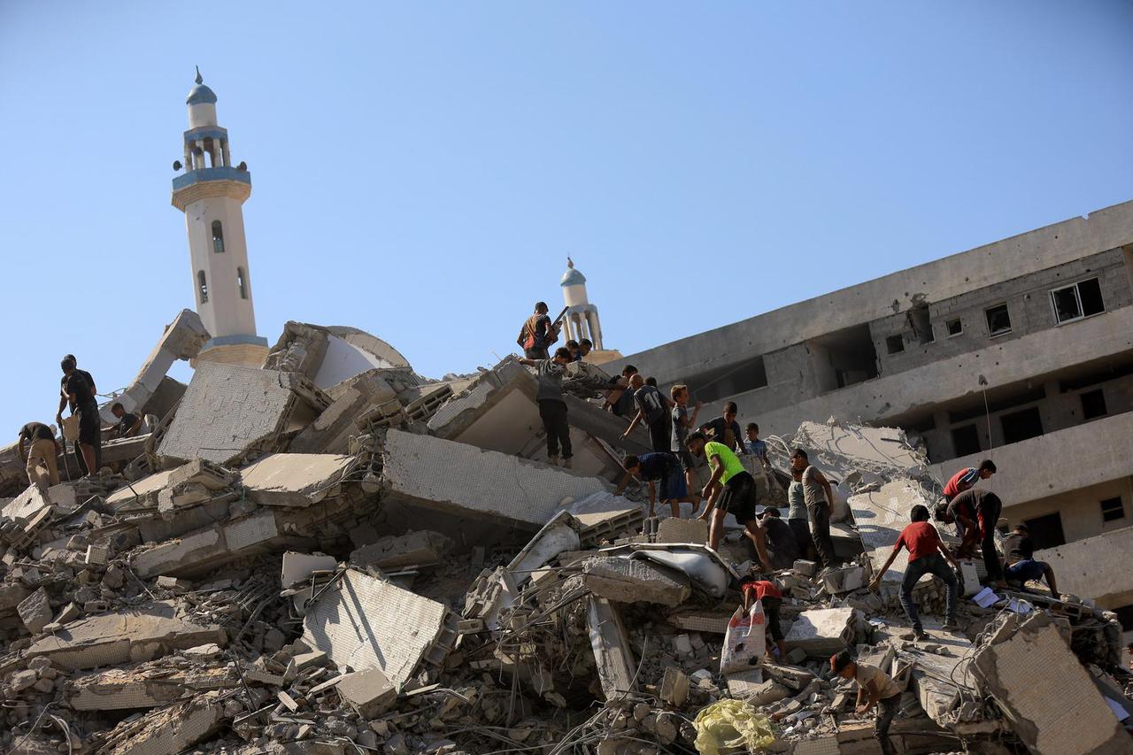 Aftermath of Israeli air strikes on the evacuated Al-Ghefari tower, in Gaza City