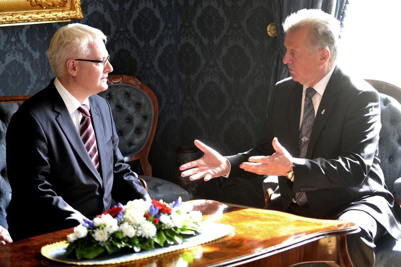 Josipović, Schmitt