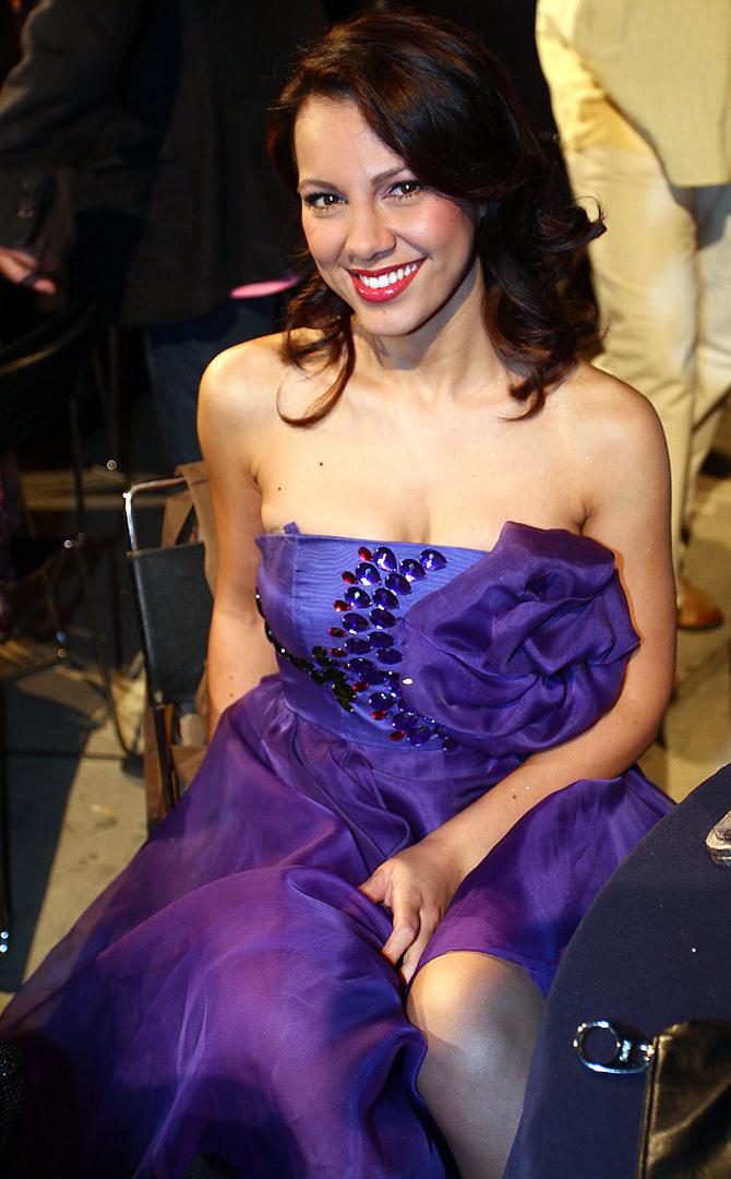 A u nastavku galerije pogledajte kako se Žanamari mijenjala korz godine te kako izgleda danas.