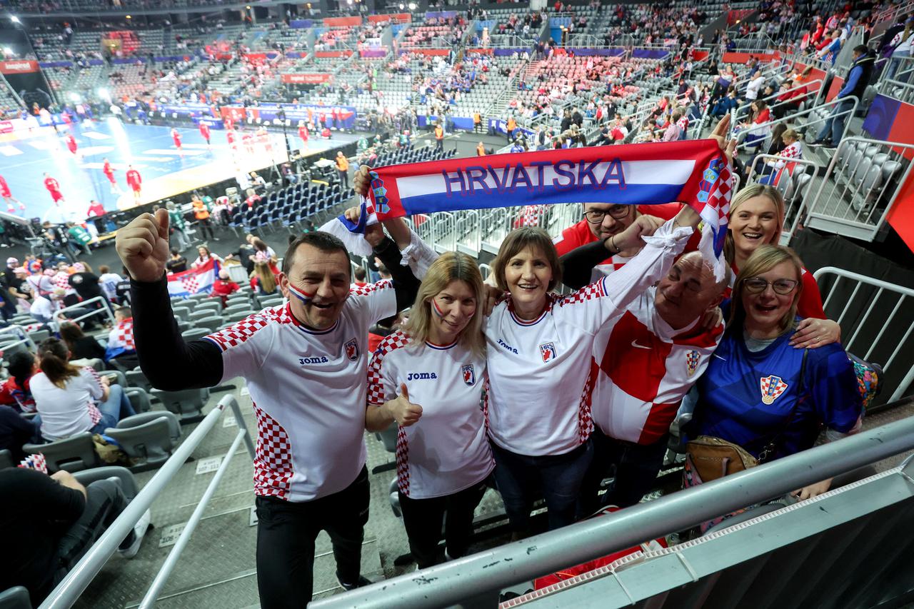 Zagreb: Navijači na susretu Francuske i Hrvatske na IHF Svjetskom rukometnom prvenstvu 2025.