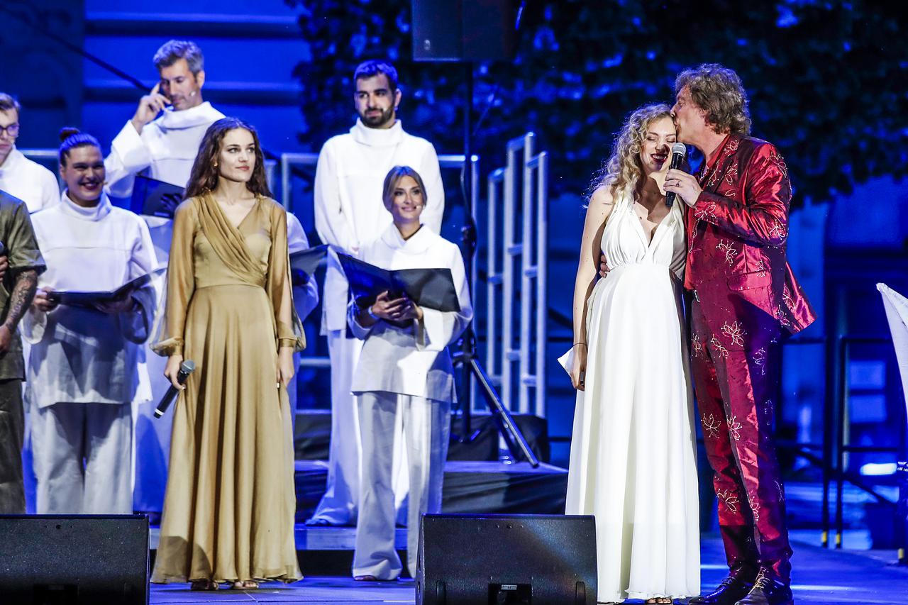 Zagreb Classic open air - nastup Ton?i Hulji? & Hana Hulji? Grašo