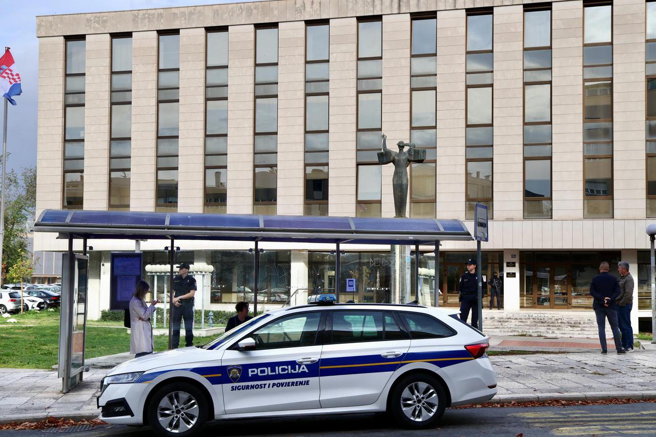 Split: Zbog dojave o bombi evakuiran Županijski sud