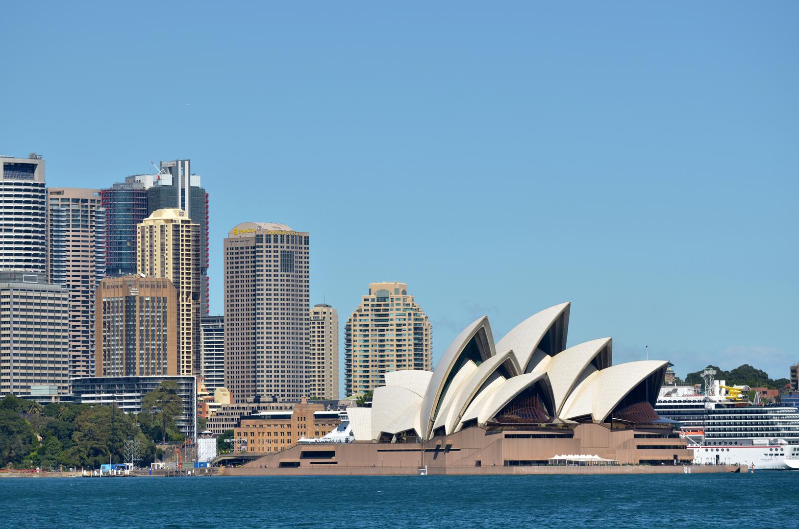 6. Australija: Australiji je upravo izmaklo mjesto među prvih pet, ali je i dalje jedna od najljubaznijih zemalja na svijetu za turiste. Plaže su naravno jedna od njenih glavnih atrakcija, ali nemojte propustite ni zabavan gradski život u Melbourneu i Sydneyu.