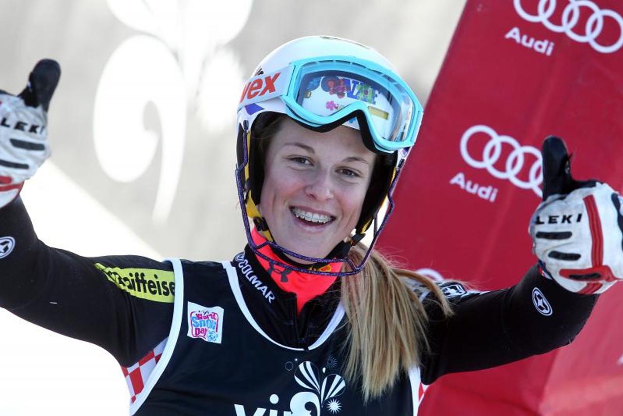 Leona Popović