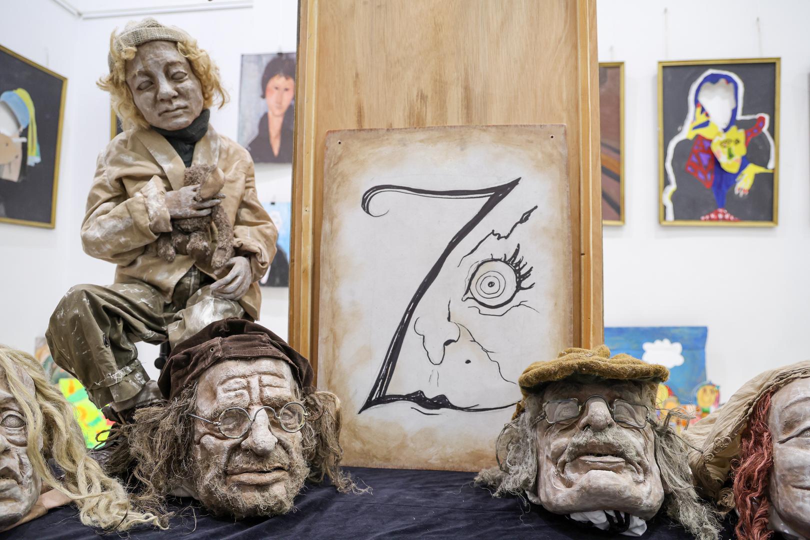 Međunarodni festival kazališta lutaka - PIF otvoren je u petak u svom 59. izdanju u Kulturnom centru Travno predstavom "Posljednji Pierrov dan", francuske lutkarske družine Deraïdenz iz Avignona