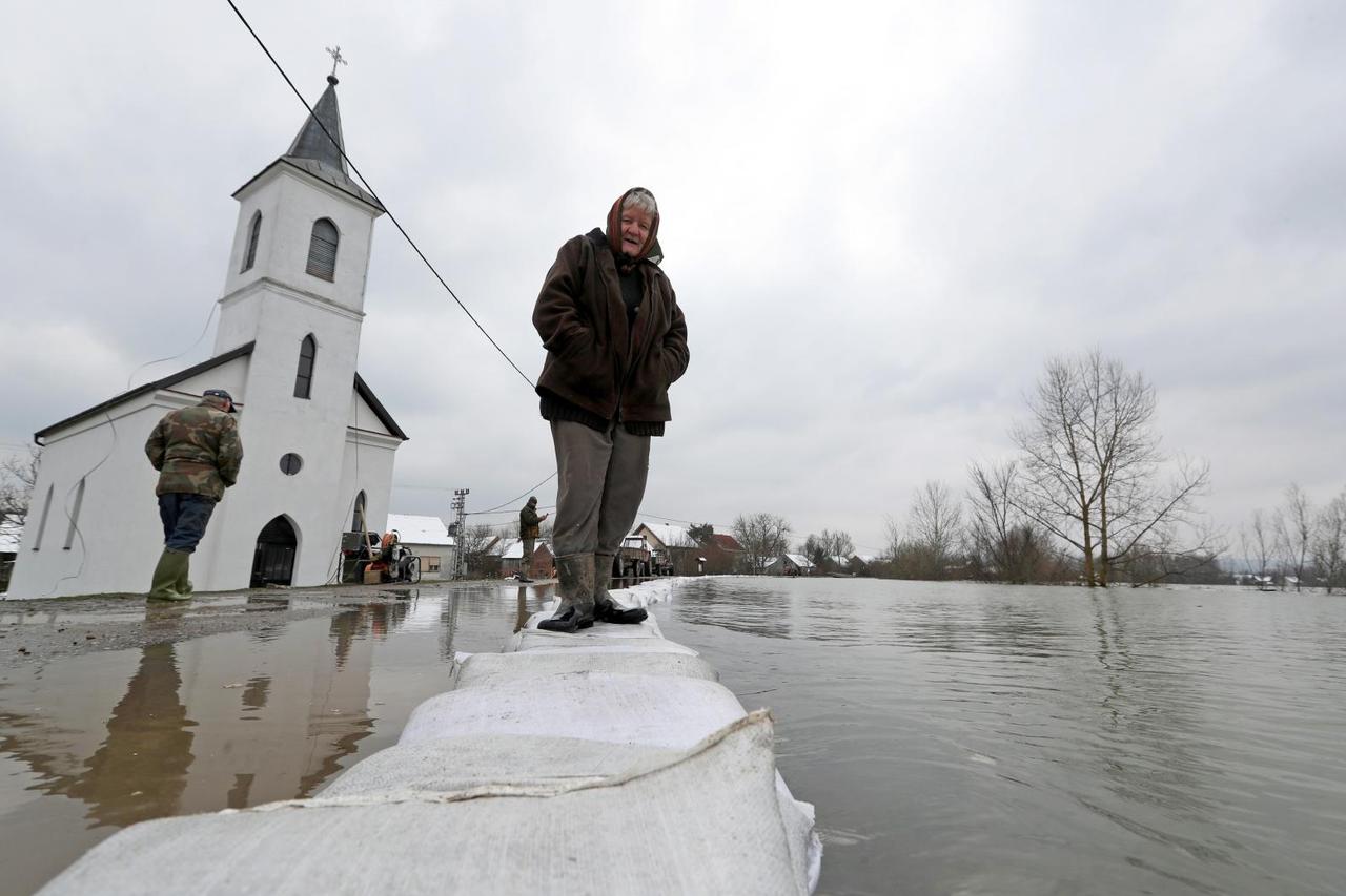 Poplava , Robert Anić