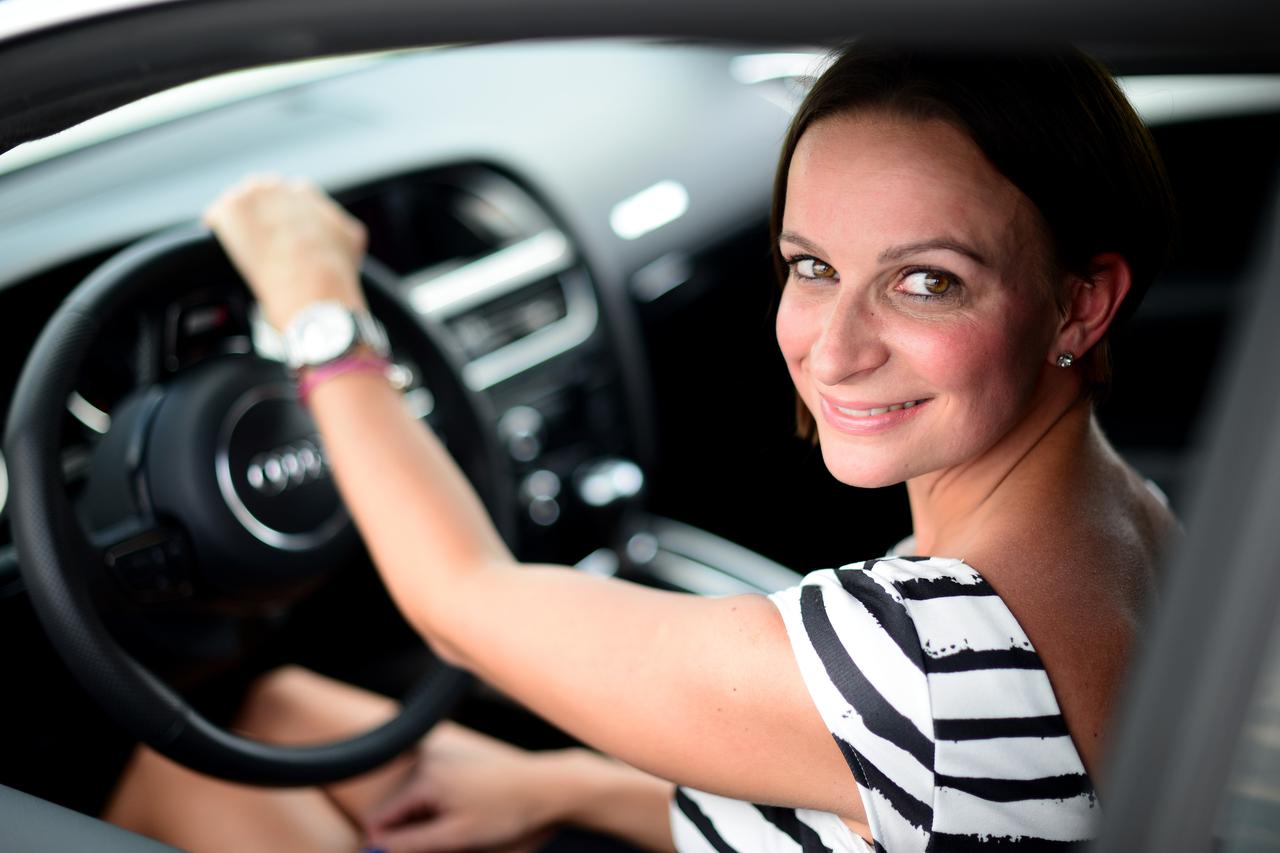 DKS_56141054 20.07.2016., Zagreb - Nina Jurisic, vozacica Ubera.  Photo: Marko Prpic/PIXSELL