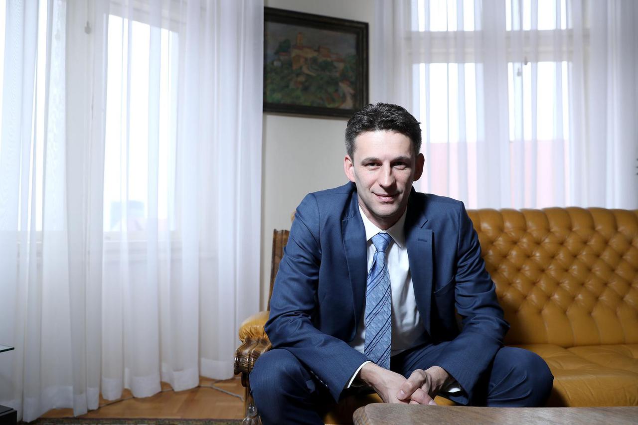 Božo Petrov, čelnik Mosta nezavnih lista