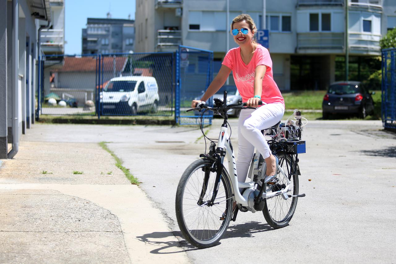 28.06.2016., Zagreb - Na fakultetu strojarstva i brodogradnje predstavljen je prototip bickila kojeg pogoni vodik autorice Ankice Djukic. Photo: Borna Filic/PIXSELL
