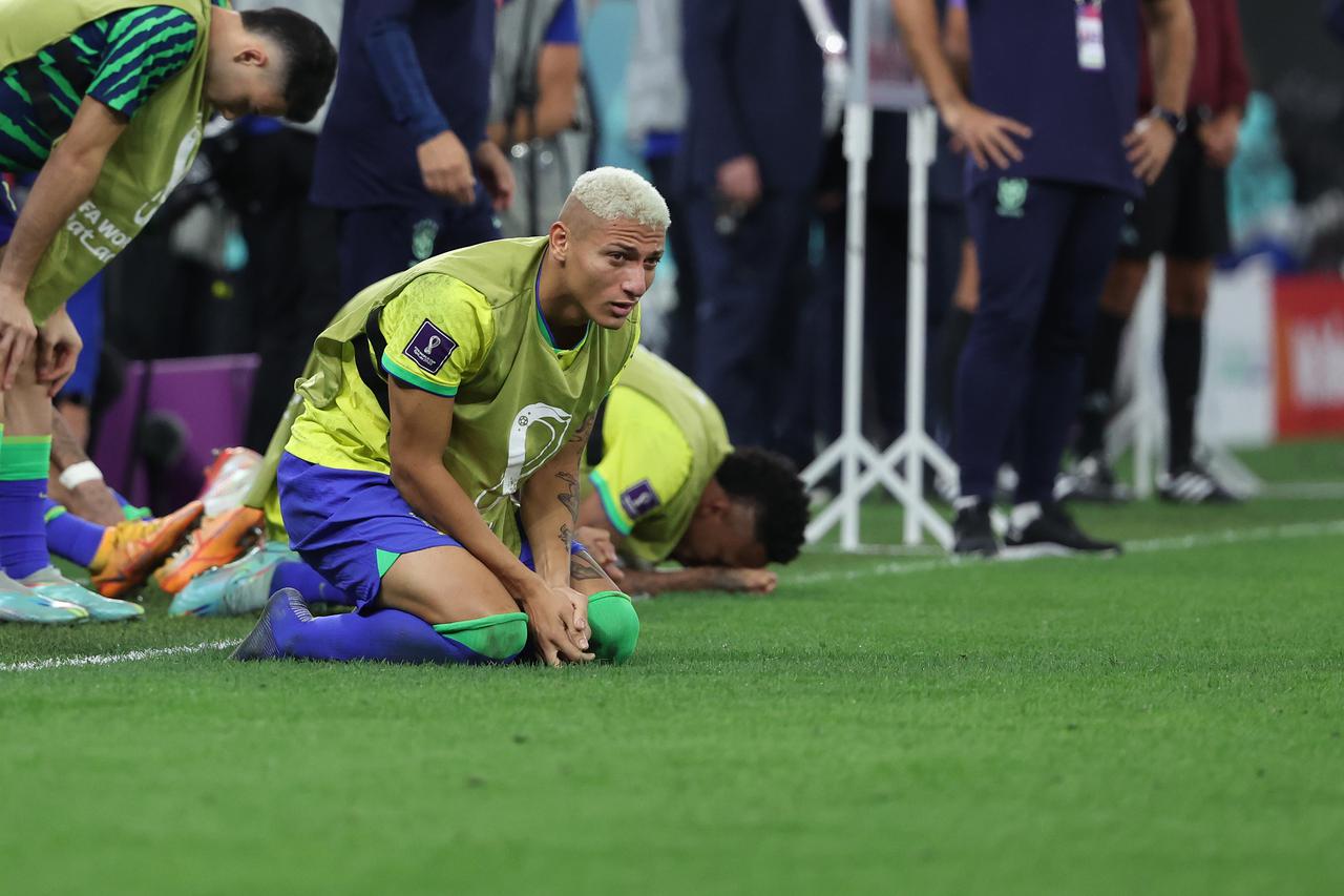 KATAR 2022 - Tuga brazilskih  igrača nakon ispadanja sa SP-a 