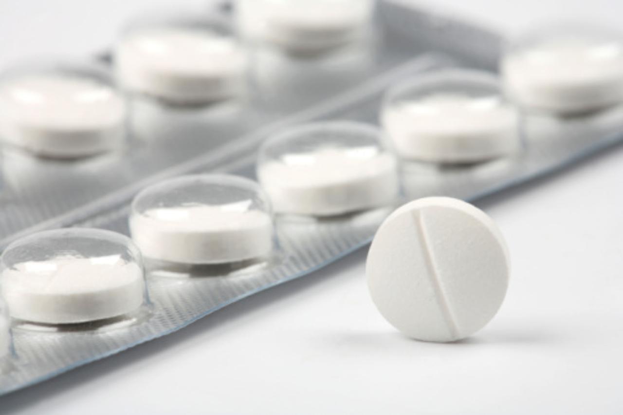tablete, pilule, paracetamol (1)