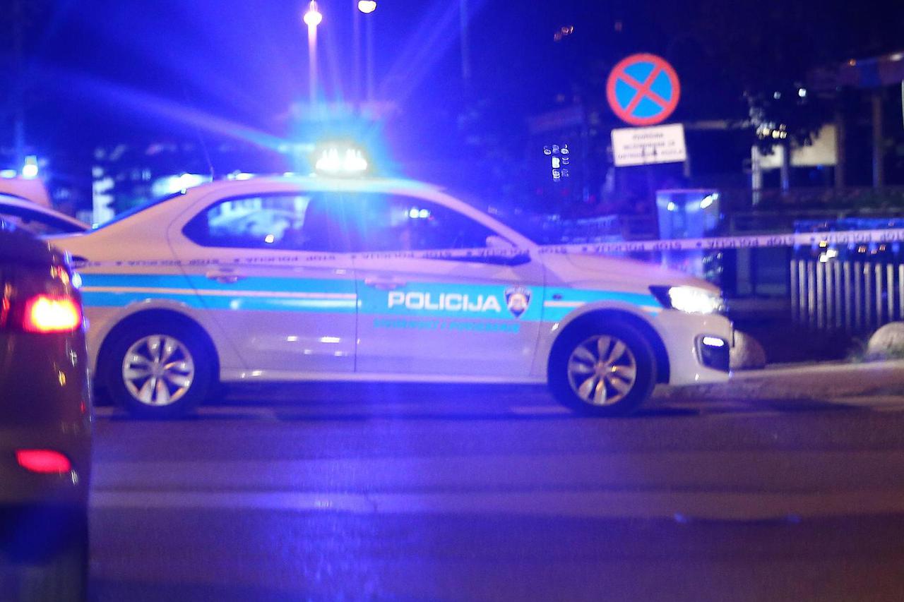 Zagreb: Policija osigurava mjesto tučnjave između navijača Dinama i Legije u Dubravi