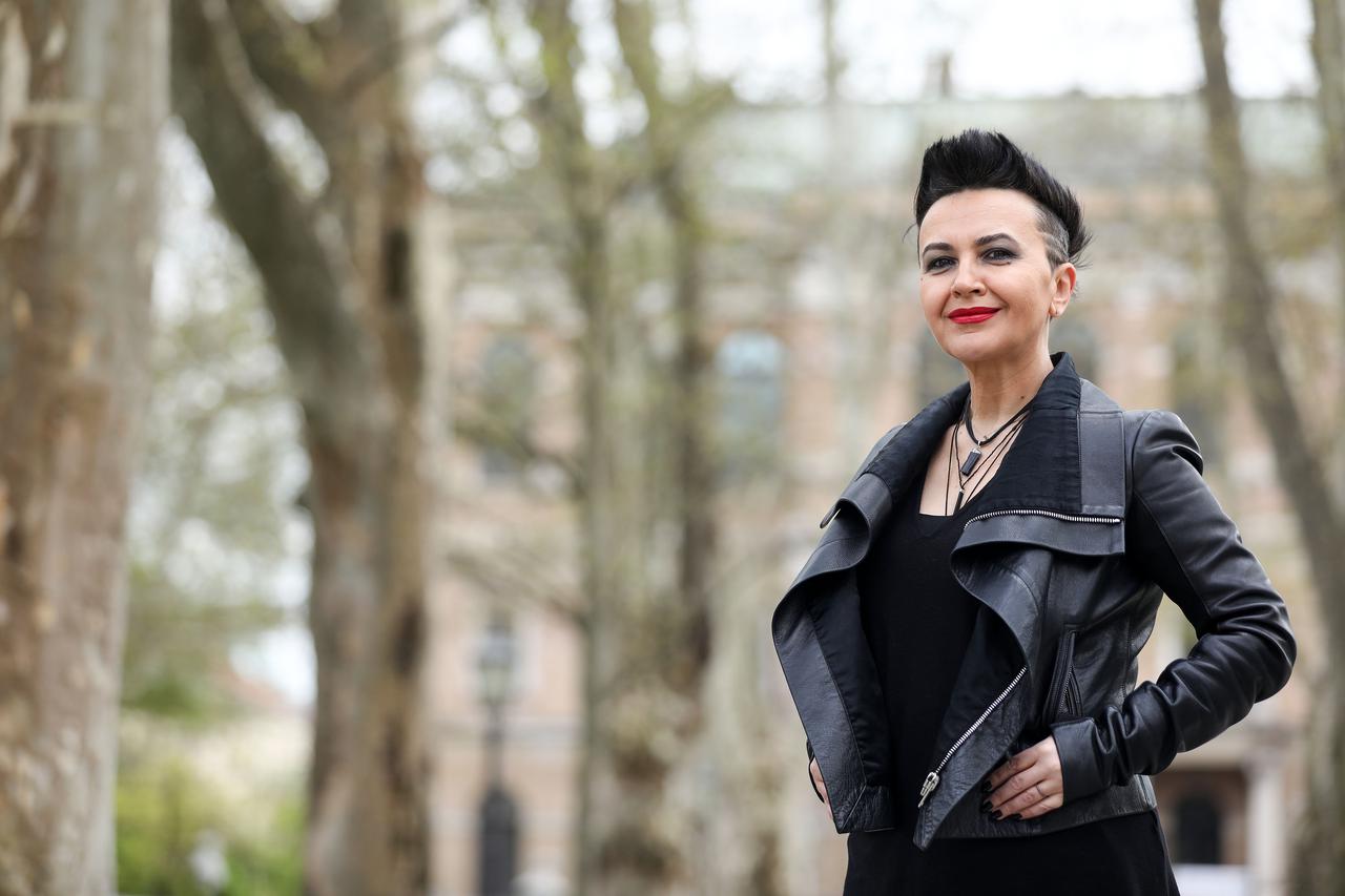 Zagreb: Pjevačica Amira Medunjanin 