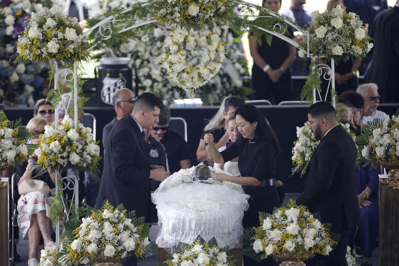 Death of Brazilian soccer legend Pele
