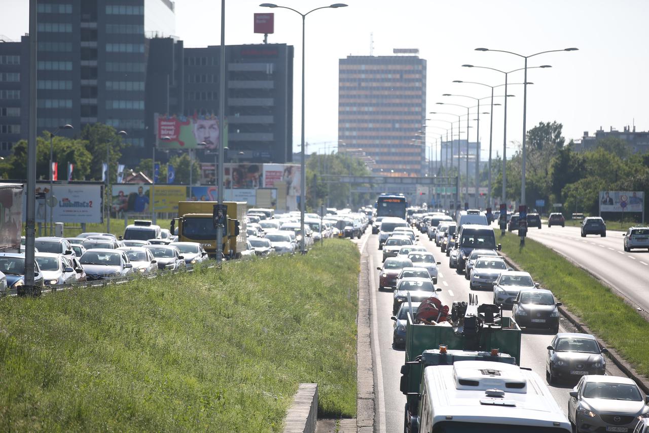 Slavonska avenija u Zagrebu