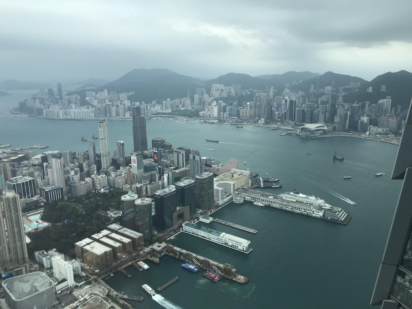 Victoria Harbor u Hong Kongu: Legendarna luka s molom i trajektom Star Ferry koji prometuje već 130 godina