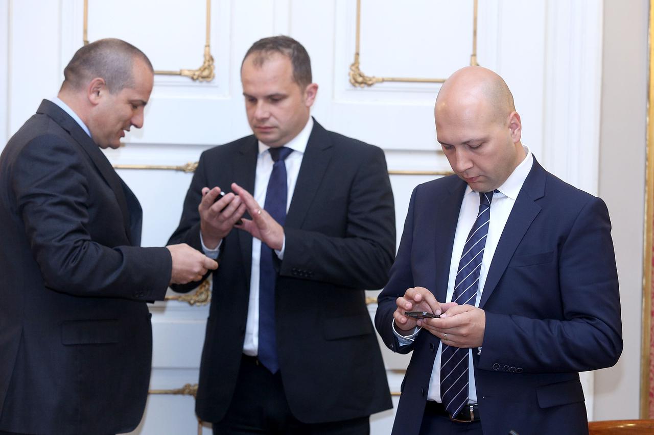 10.07.2014., Zagreb - U Banskim dvorima odrzana je redovita sjednica Vlade RH. Photo: Patrik Macek/PIXSELL