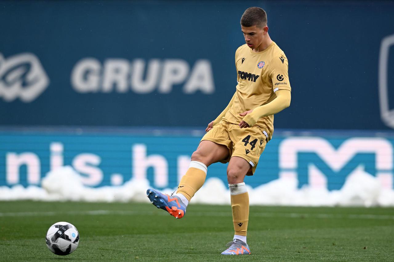 16-godišnji Luka Vušković debritirao za Hajduk protiv Dinama