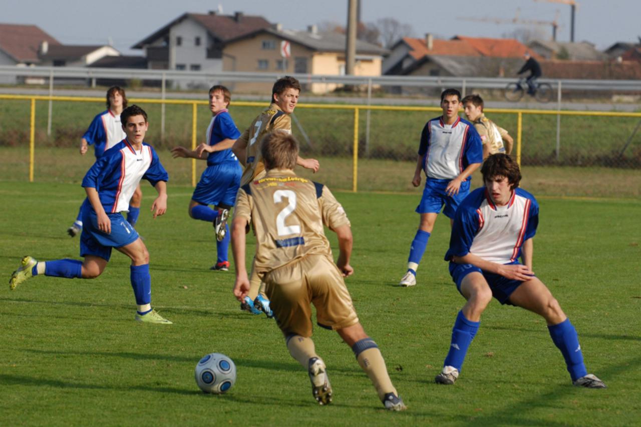 'karlovac sport, juniri nk karlovca i nk dinama na pomocnom stadionu nk karlovca odigrali polufinalnu utakmicu hrvatskog juniroskog kupa,181109 Photo: Kristina Stedul Fabac/PIXSELL'