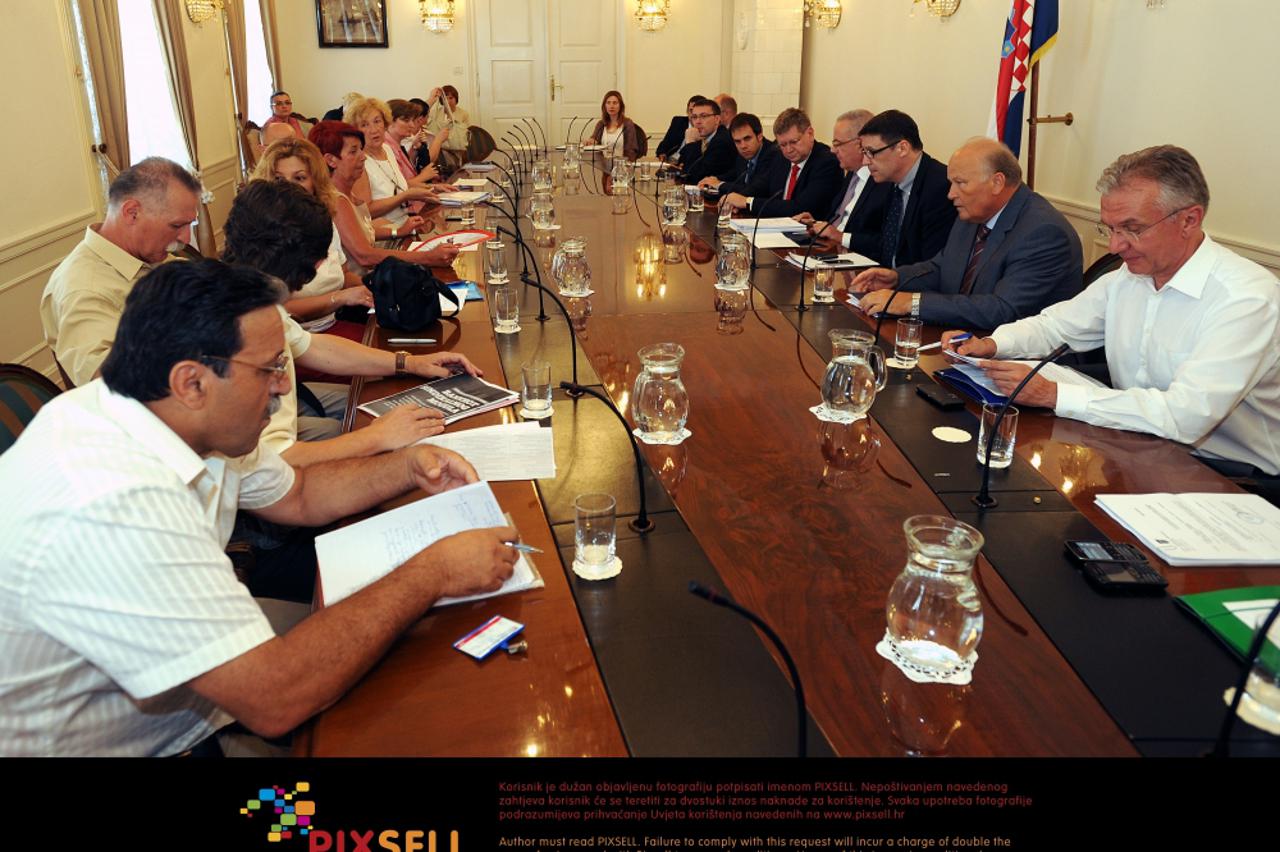 sindikati,vlada,spomenka avberšek,vilim ribić (1)
