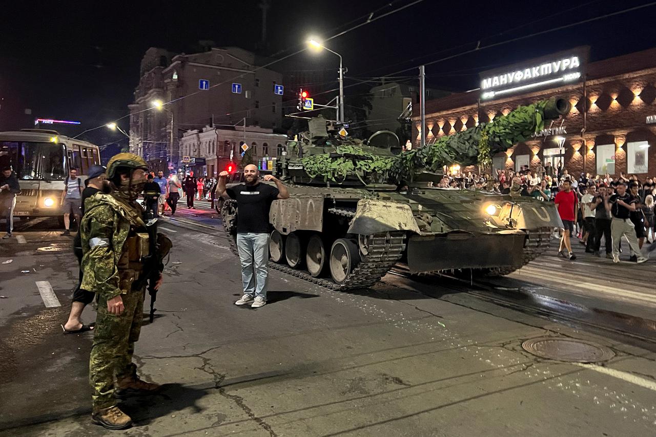 Russian Wagner fighters start pulling out of Rostov-on-Don