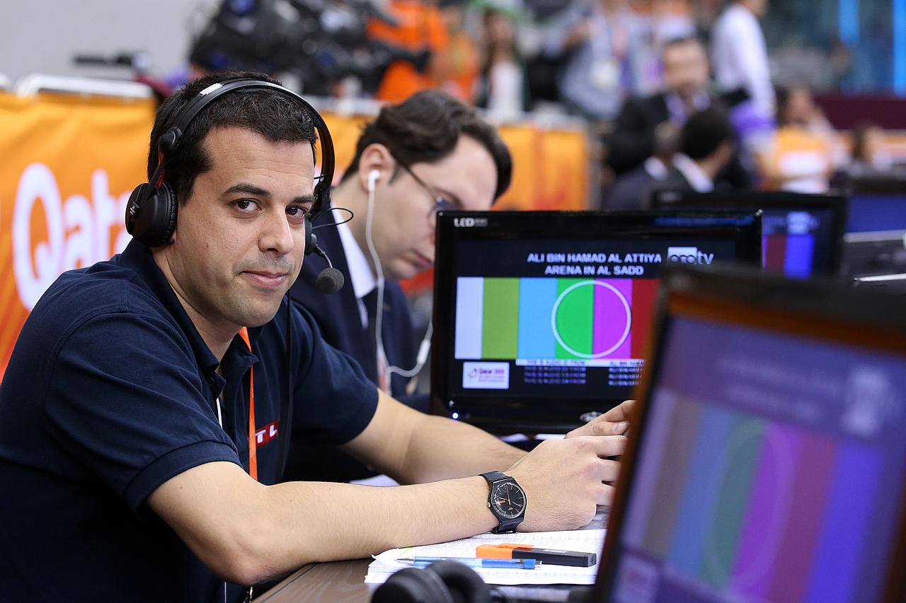 SPECIJAL EKRAN  28.01.2015., Ali Bin Hamad Al Attiya Arena, Al Sadd, Doha, Katar - 24. svjetsko rukometno prvenstvo, cetvrtfinale, Hrvatska - Poljska. Filip Brkic, sportski komentator RTL televizije.  Photo: