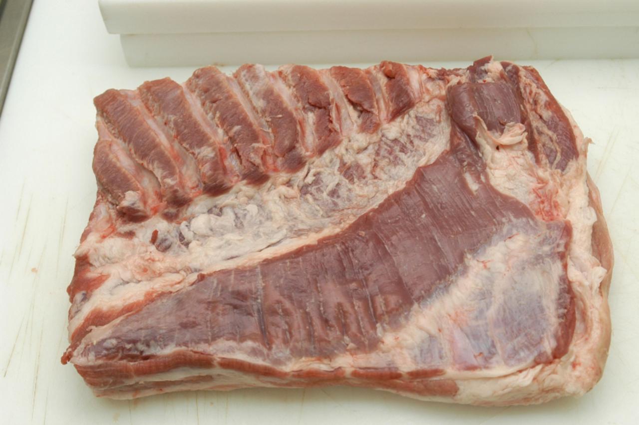 'za vrt..14.11.05. meso...kolinje snimio:davor visnjic'