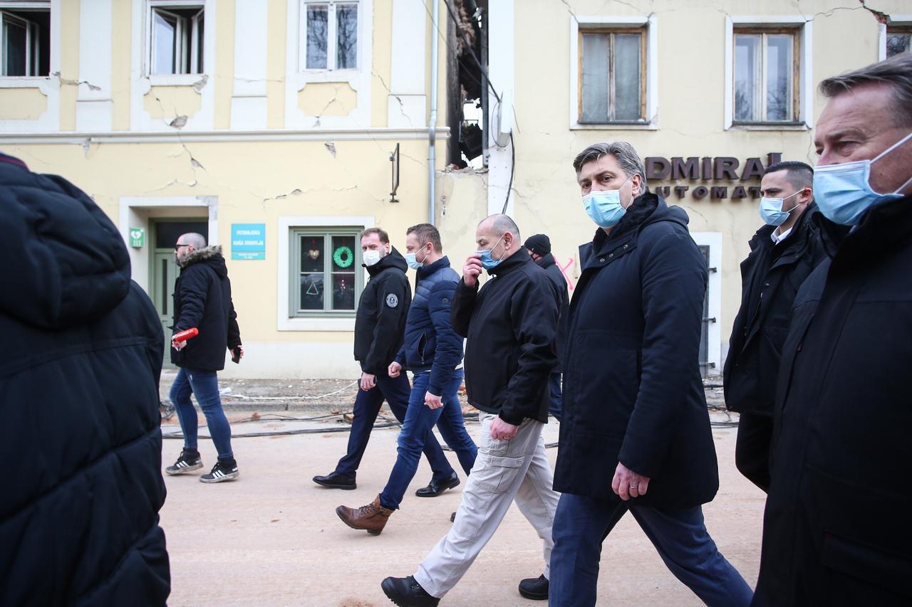Andrej Plenković obišao centar Petrinje