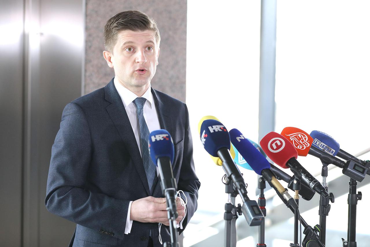 Zagreb: Zdravko Marić prije sjednice Vlade o poskupljenjima u državi