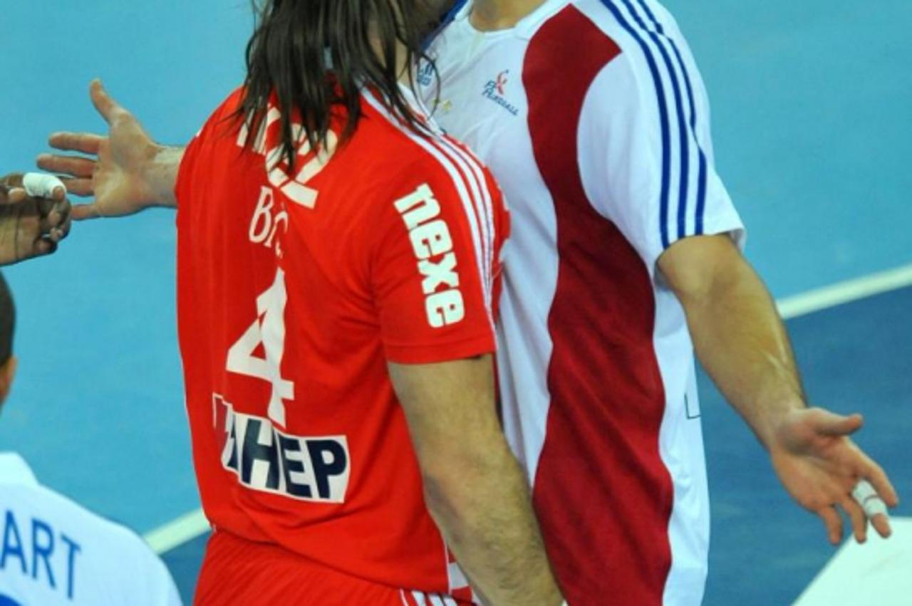 Ivano Balić vs Nikola Karabatić (1)