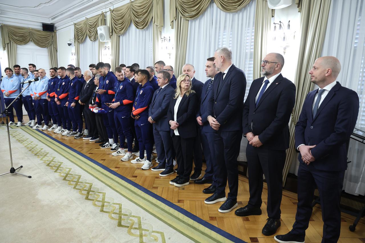 Zagreb: Predsjednik Vlade Andrej Plenković primio je Hrvatsku futsalsku reprezentaciju