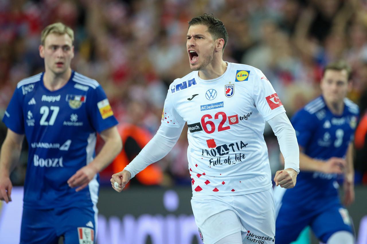 Hrvatski rukometaši slave nakon što su svladali Island 32:26