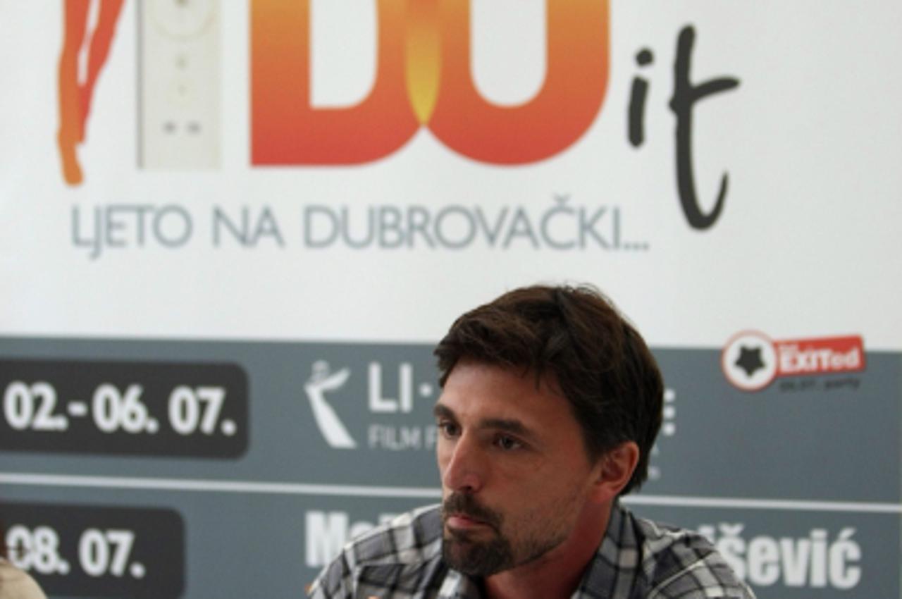 '31.05.2010., Zagreb - U restoranu Apetit na konferenciji za novinare najavljen je egzibicijski tenis mec izmedju Johna McEnroe i Gorana Ivanisevica. Mec ce se odigrati u Dubrovniku na Stradunu, a sav