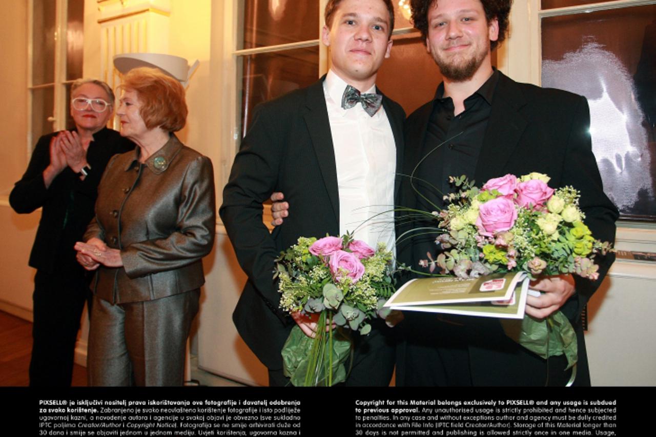 '18.04.2013., Muzej Mimara, Zagreb - Natjecanje Mladi pjevac godine 2013. u sklopu ciklusa Molto cantabile Koncertne direkcije Zagreb. Pobjednik Matija Meic i Leon Kosavic.  Photo: Borna Filic/PIXSELL