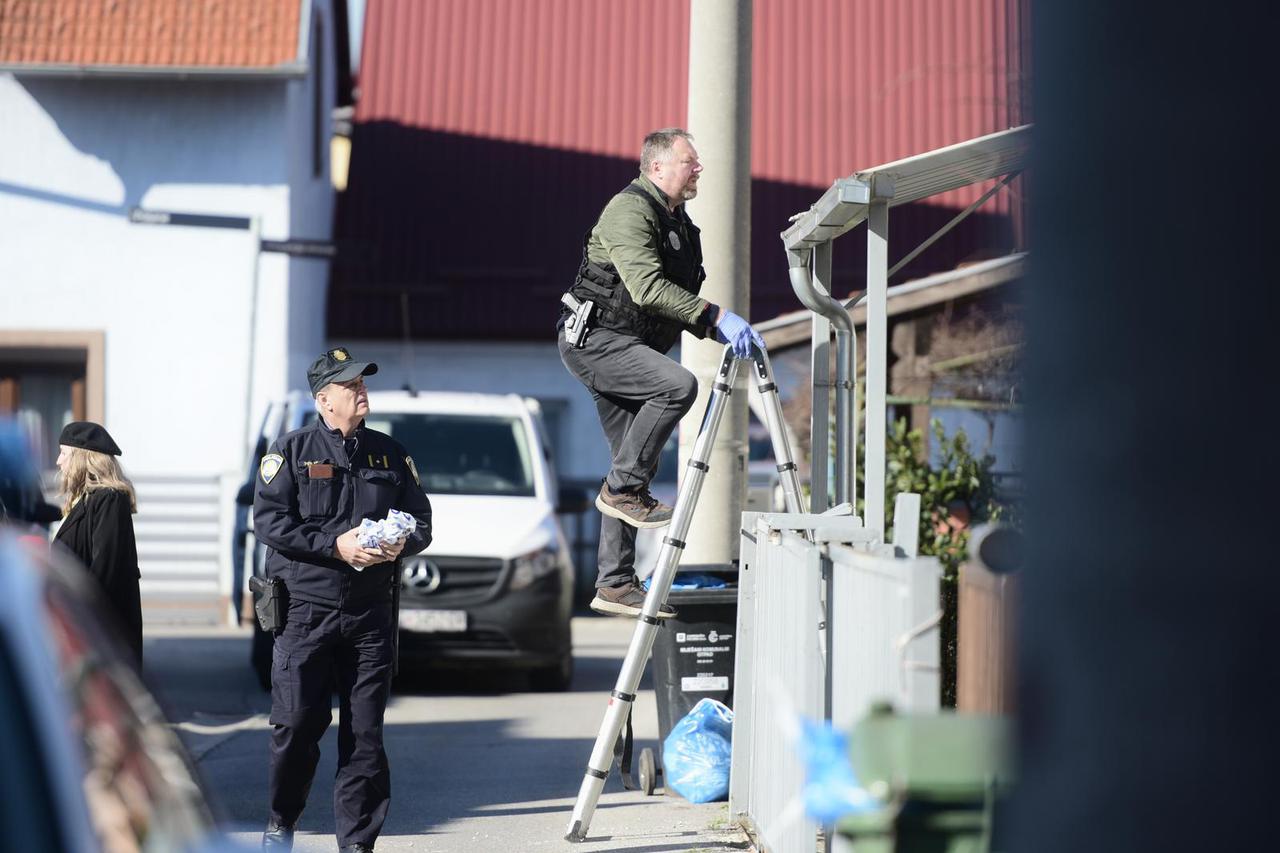 Zagreb: U eksploziji u Dubravi oštećeni su kuća i dva auta, policija provodi očevid