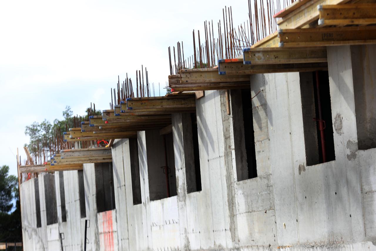 U naselju Bioci u Šibeniku u tijeku je gradnja POS-ovih stanova