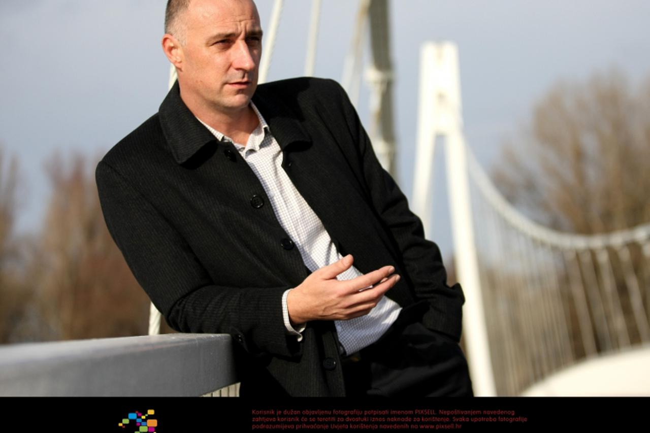 '09.12.2011,Osijek - Osjecanin i clan HNS-a, Ivan Vrdoljak, postaje ministar u novoj Vladi.  Photo: Davor Javorovic/PIXSELL'