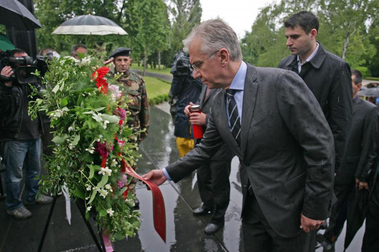 mirogoj,vijenci,milan bandic,rajko ostojic,portal (1)