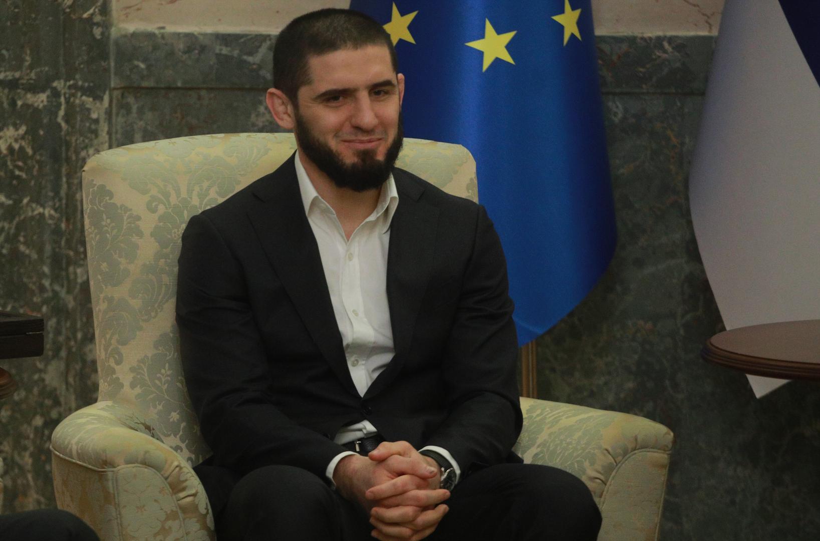 Riječ je o zloglasnom istupu u Skupštini Srbije, održanom svega jedanaest dana nakon genocida u Srebrenici, u kojem je Vučić otvoreno zaprijetio masovnim ubojstvima. 