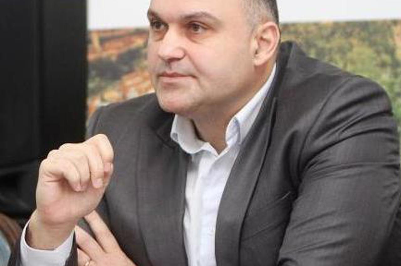 Damir Jelić