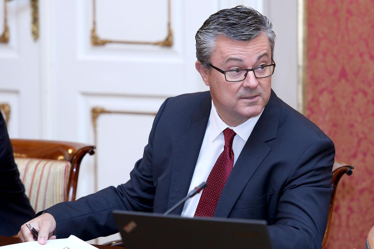 Tihomir Orešković vraća se u privatni biznis, vjerojatno u inozemstvu