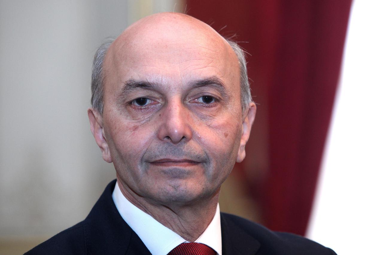 Isa Mustafa