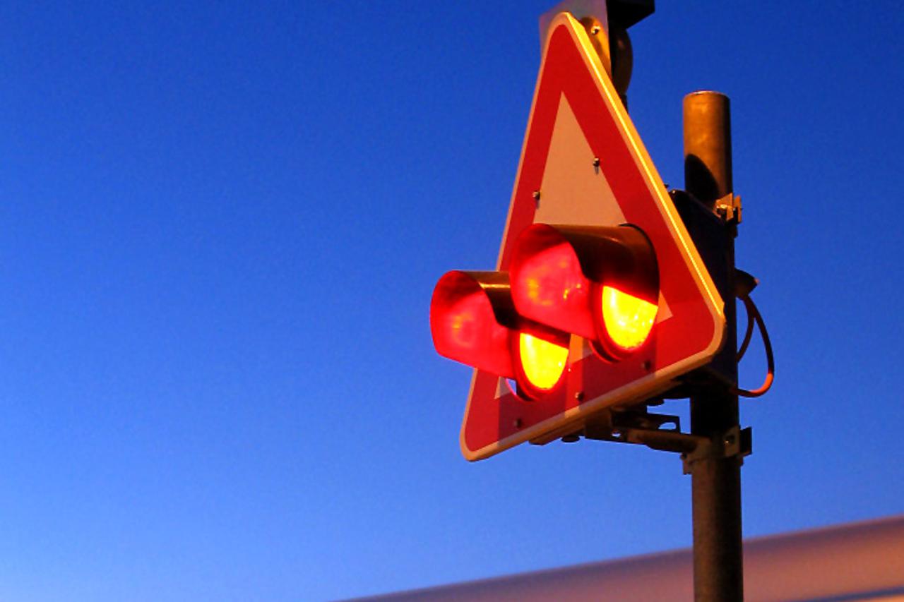 Željezničko-cestovni prijelaz