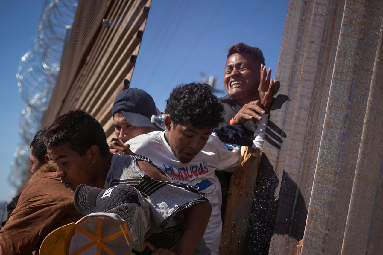 Migranti u Meksiku čekaju priliku da uđu u SAD