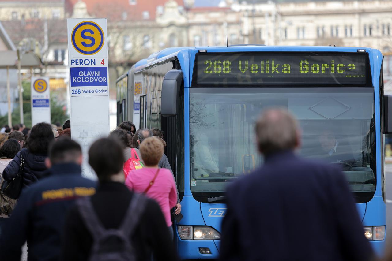 26.03.2015., Zagreb - Autobusna stanica na Glavnom kolodvoru ZET-ove linije 268 za Veliku Goricu. Photo: Grgur Zucko/PIXSELL