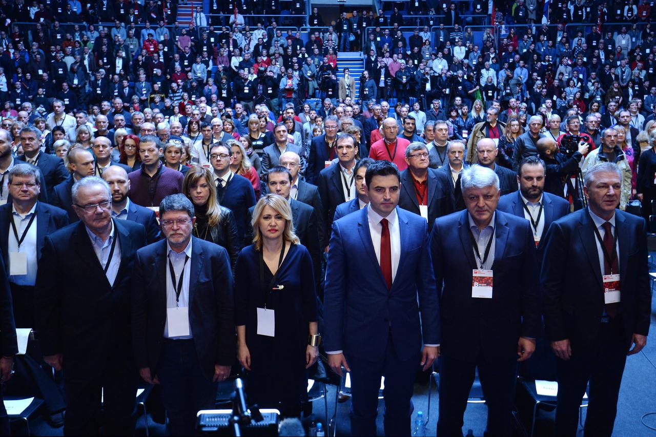 03.12.2016., KC Drazen Petrovic, Zagreb - Odrzana 14. Konvencija Socijaldemokratske partije Hrvatske na kojoj su se birali clanovi Glavnog odbora i Predsjednistva stranke. Tonino Picula, Milanka Opacic, Davor Bernardic, Zlatko Komadina, Ranko Ostojic. Pho