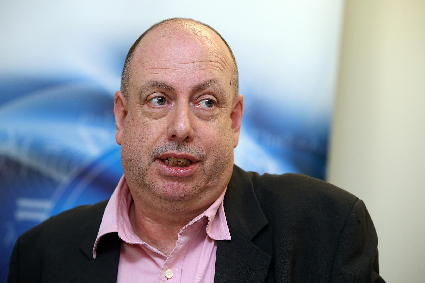 Stubbs se javno ispričao, očito svjestan kako bi čak i u ovakvoj polukmetskoj i polukolonijalnoj Hrvatskoj mogao imati štetnih posljedica po znanstvenu i drugu karijeru