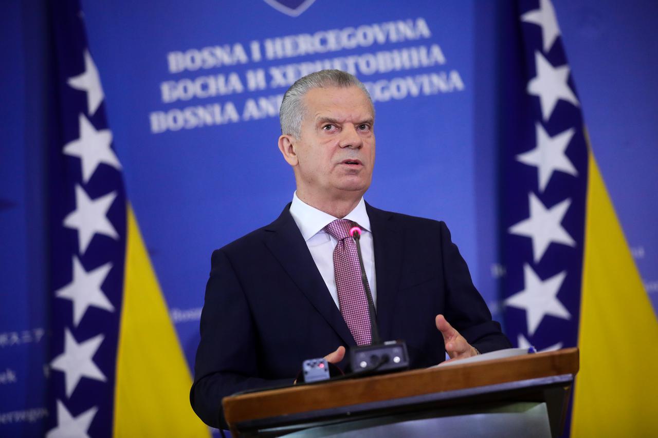 Sarajevo: Fahrudin Radončić podnio ostavku na mjesto ministra