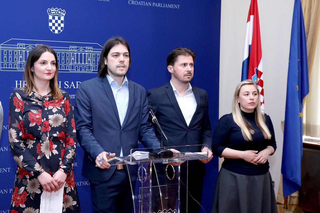 Konferencija za medije Živog zida